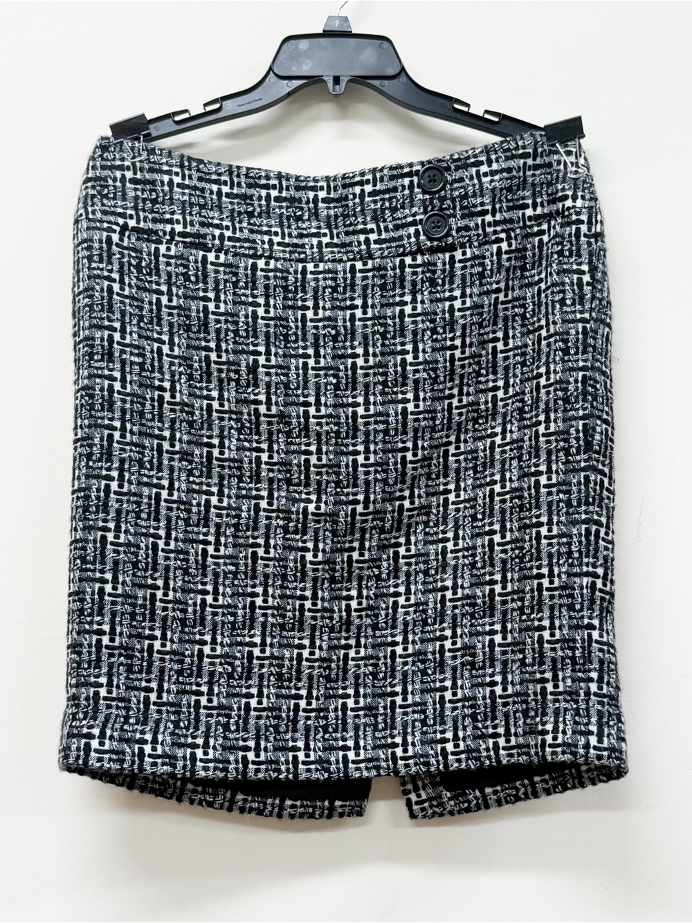 Ann Taylor Black White Tweed Boucle Pencil Skirt Button Detail, Size 12
